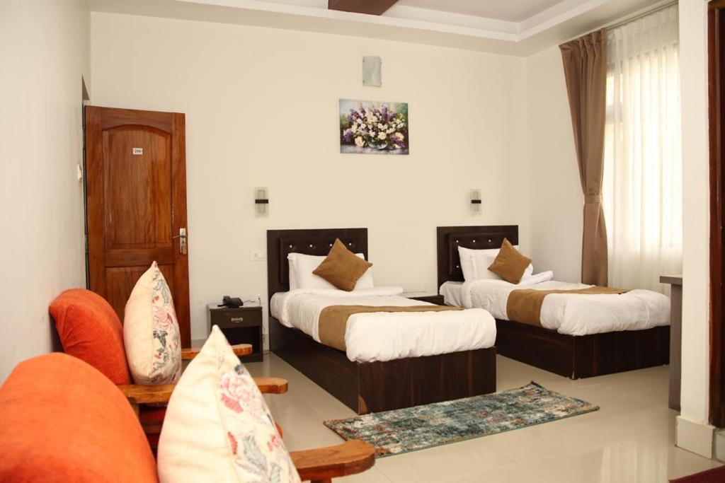 Maplewood Hotel & Spa กังต็อก ภายนอก รูปภาพ