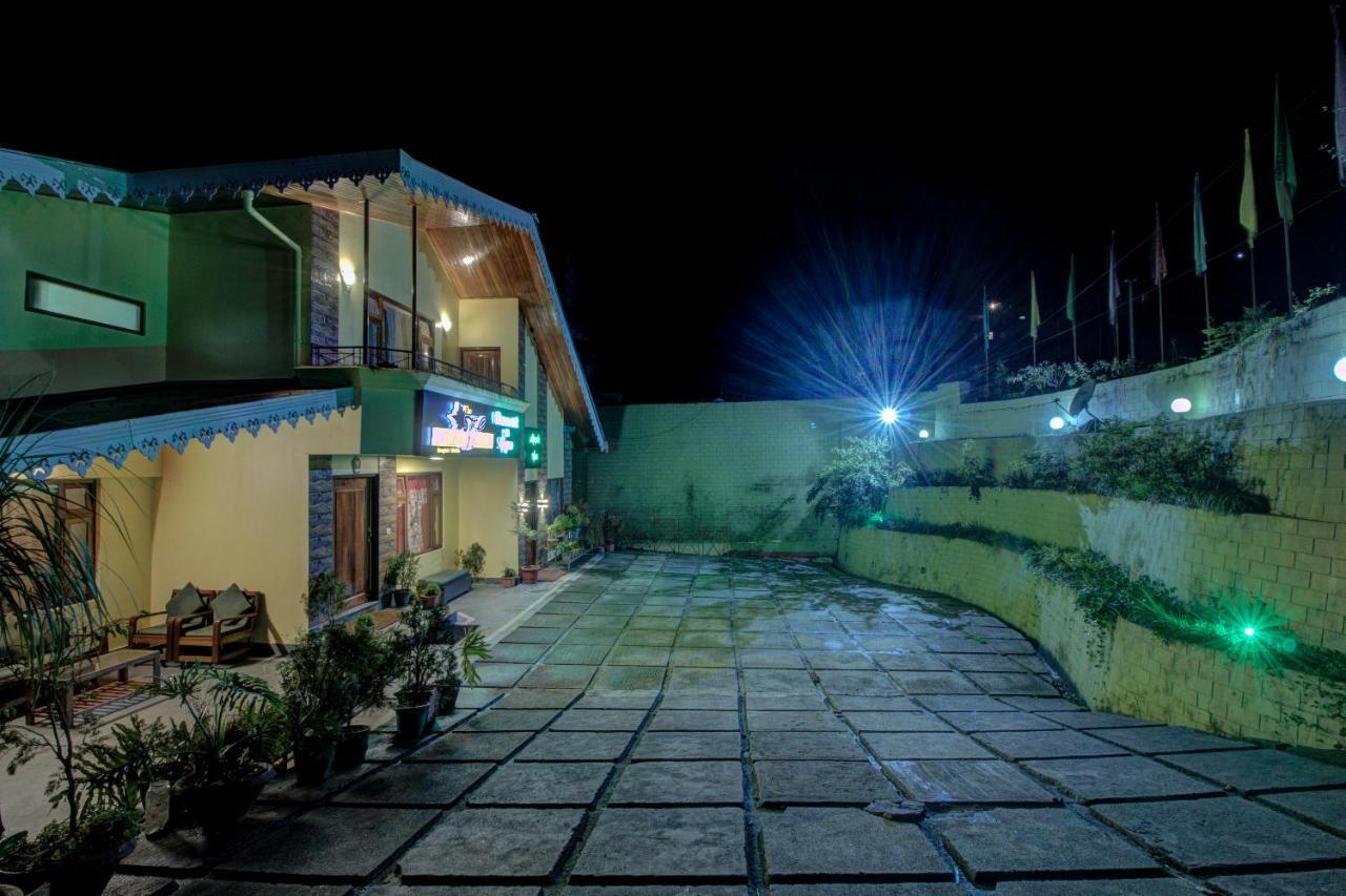 Maplewood Hotel & Spa กังต็อก ภายนอก รูปภาพ